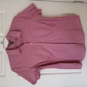 Eddie Bauer Short Sleeved Slim Fit Wrinkle-Free Blouse